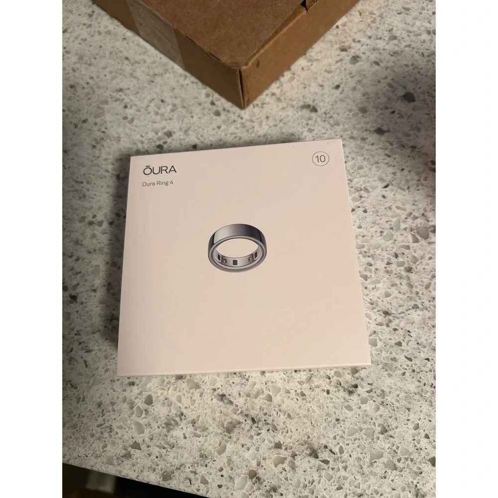 Oura Ring 4 Smart Ring Silver Size 10 Brand New Sealed